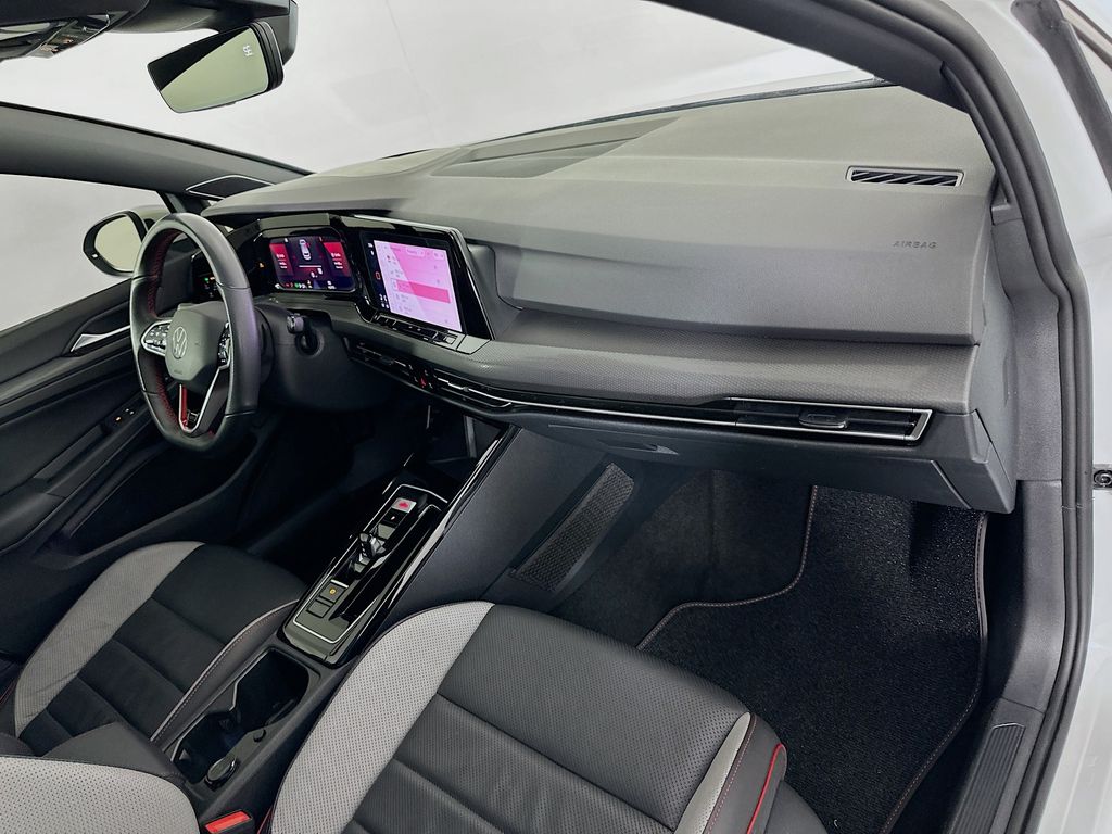 Thumbnail: 2024 Volkswagen Golf - 29