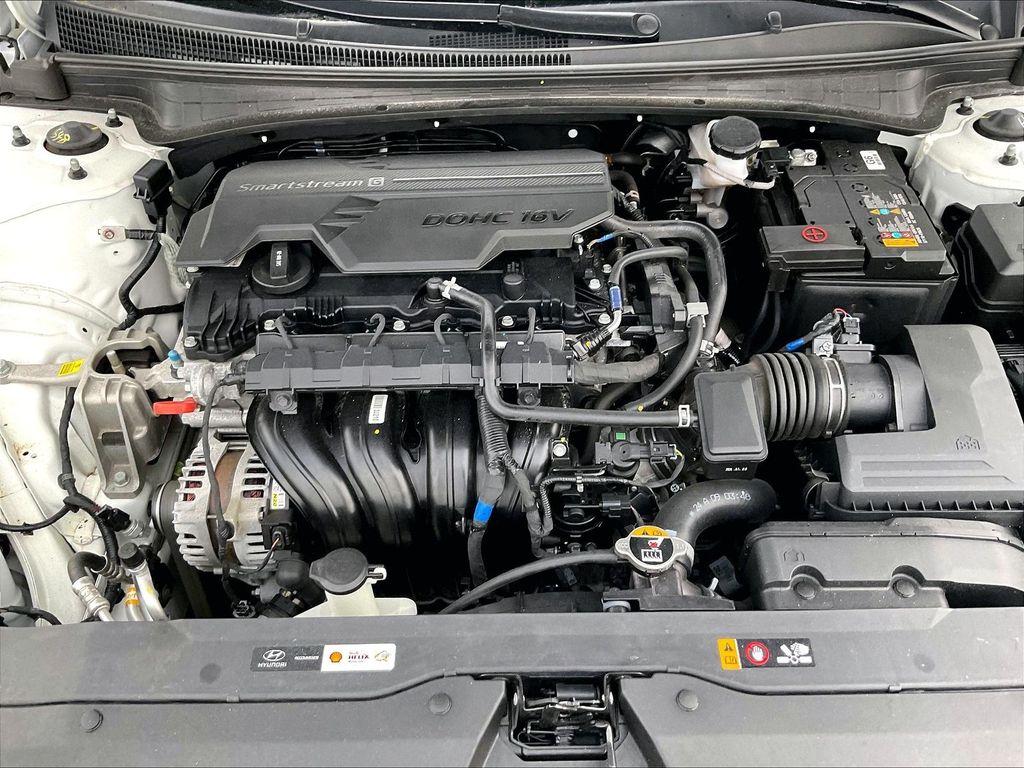 2024 Hyundai Elantra — photo 29