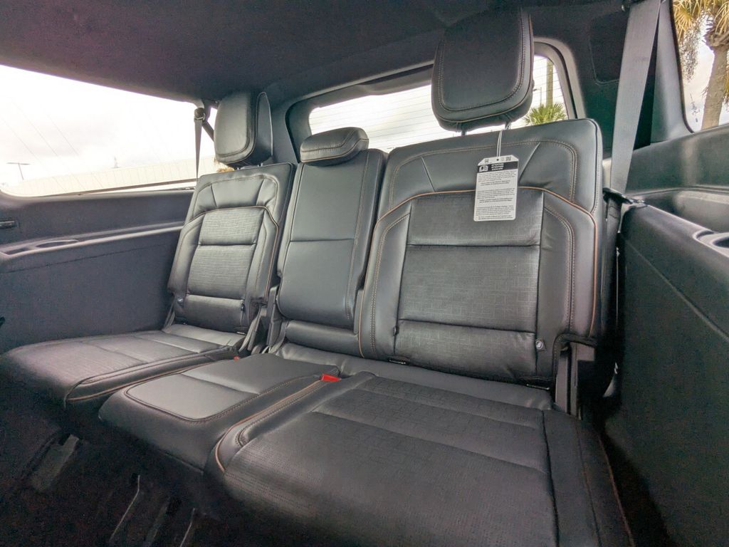 2025 Lincoln Navigator Black Label L