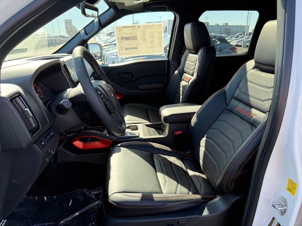 View vehicle photo 4