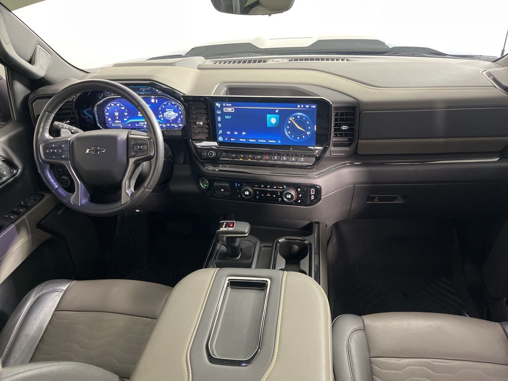 Thumbnail: 2022 Chevrolet Silverado 1500 - 16