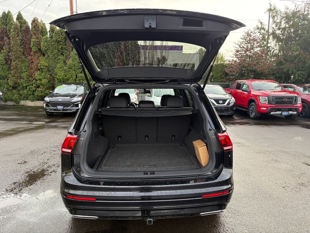 2021 Volkswagen Tiguan 2.0T SE R-Line Black