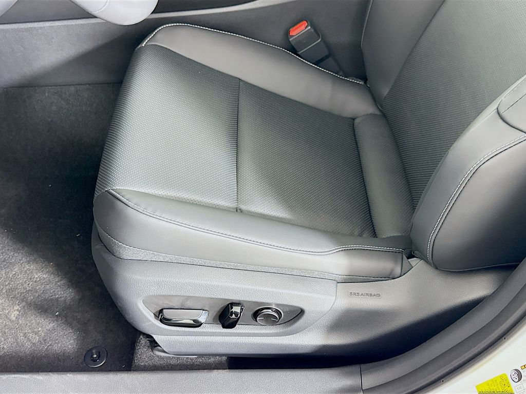 Thumbnail: 2025 Lexus UX - 21