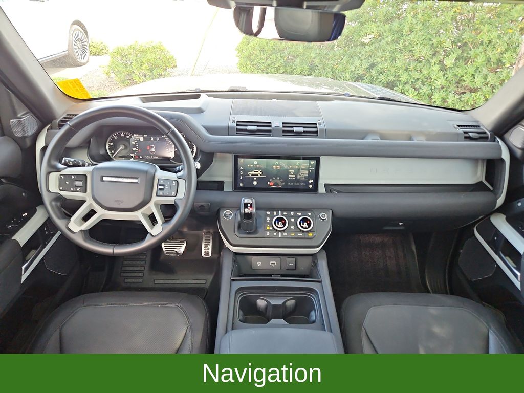2023 Land Rover Defender 9