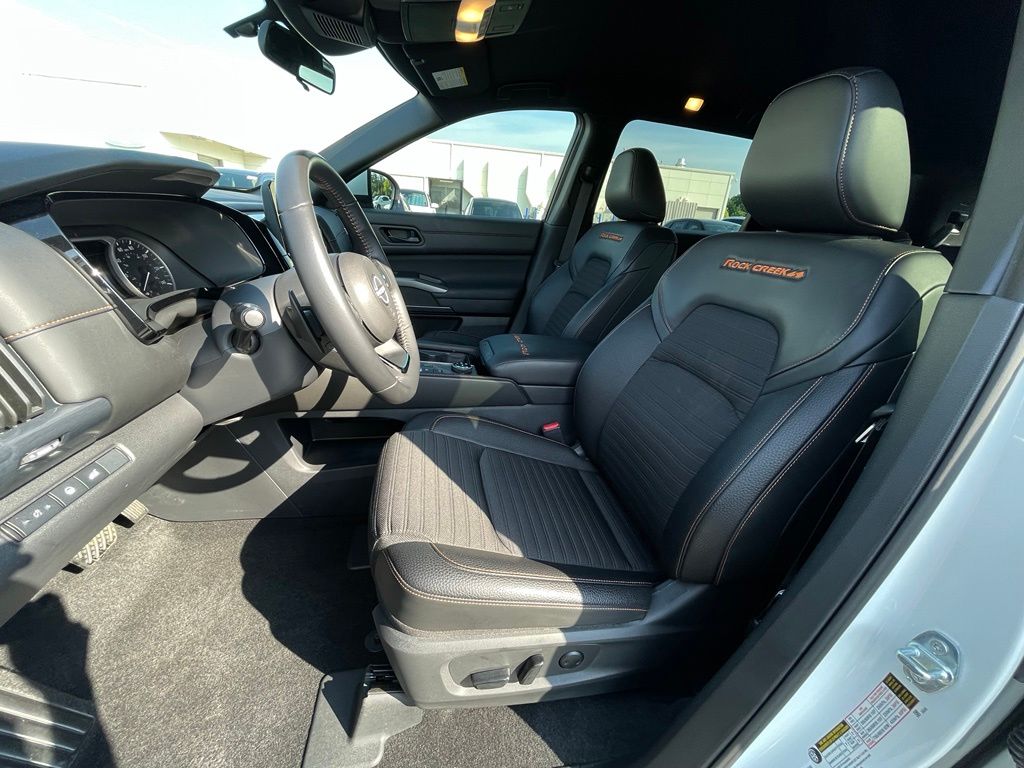 Thumbnail: 2025 Nissan Pathfinder - 26