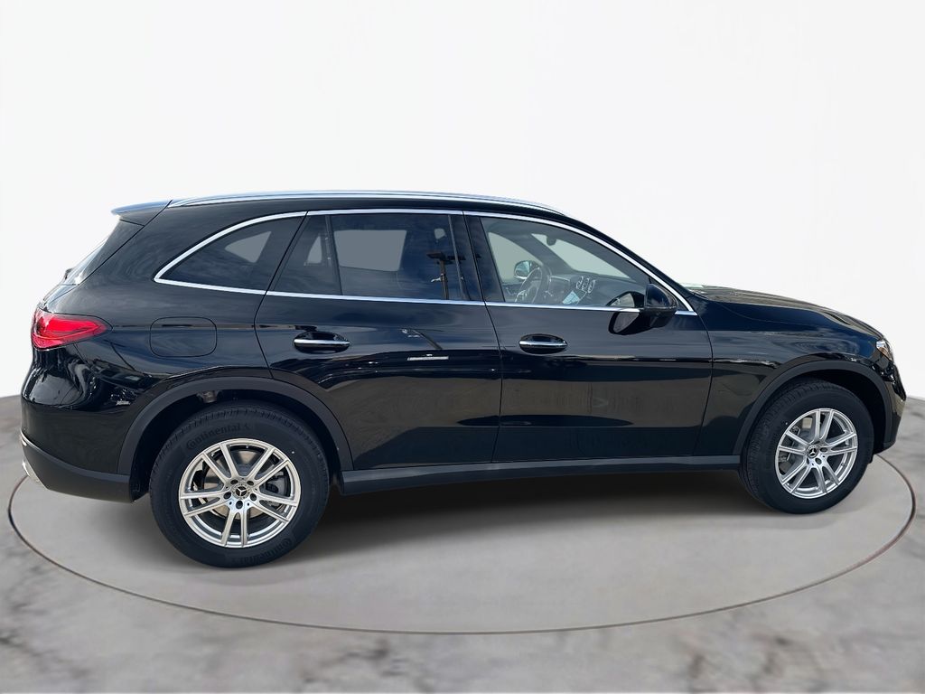 Thumbnail: 2026 Mercedes-Benz GLC - 4