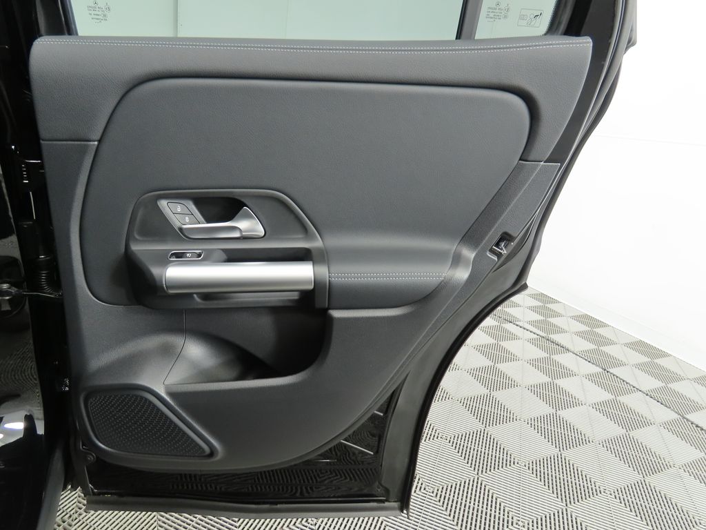 Thumbnail: 2025 Mercedes-Benz GLA - 28