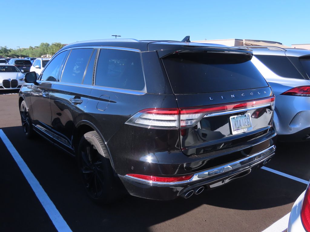 Thumbnail: 2021 Lincoln Aviator - 3