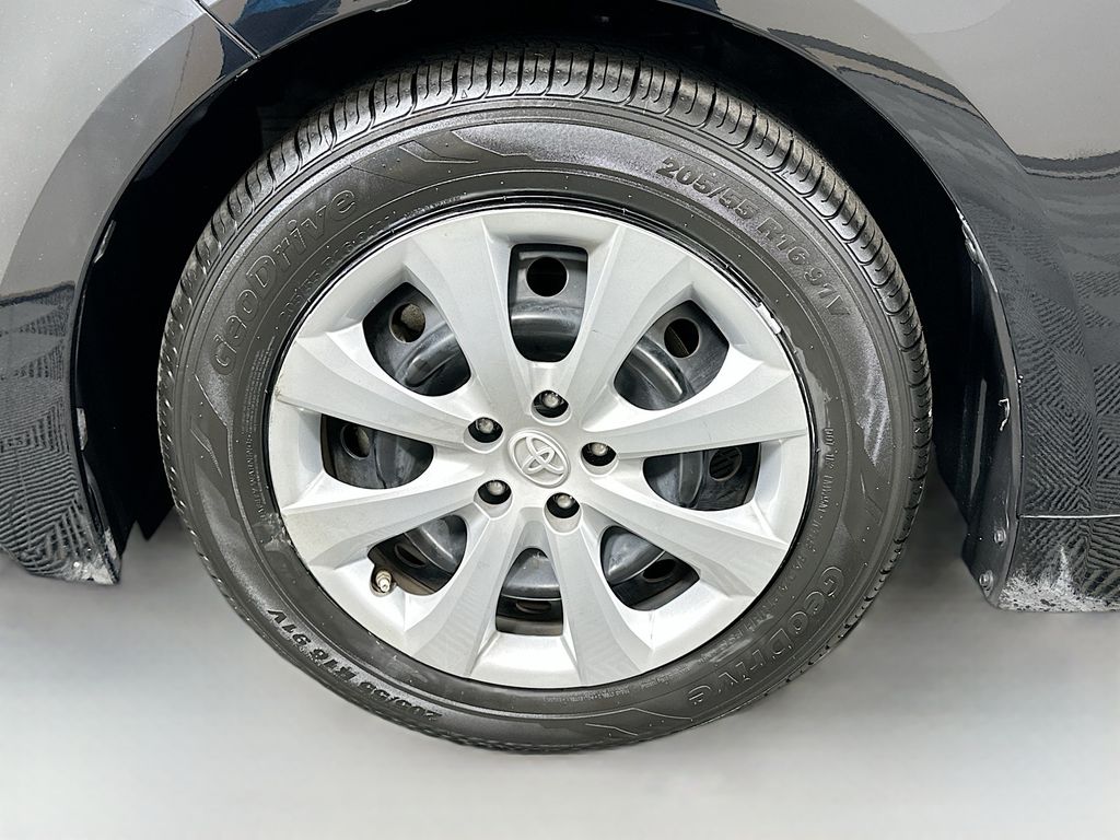 Thumbnail: 2023 Toyota Corolla - 29