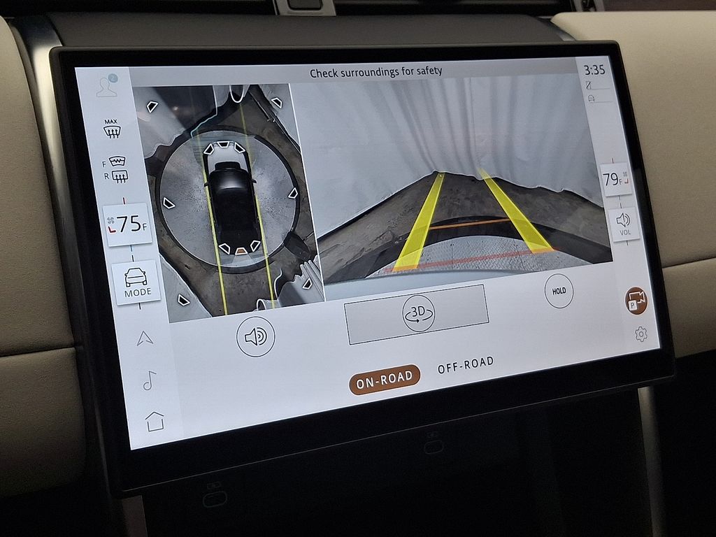 Thumbnail: 2025 Land Rover Discovery Sport - 20