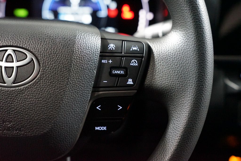 Thumbnail: 2025 Toyota Camry - 13