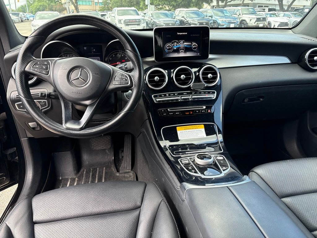 Thumbnail: 2017 Mercedes-Benz GLC - 18