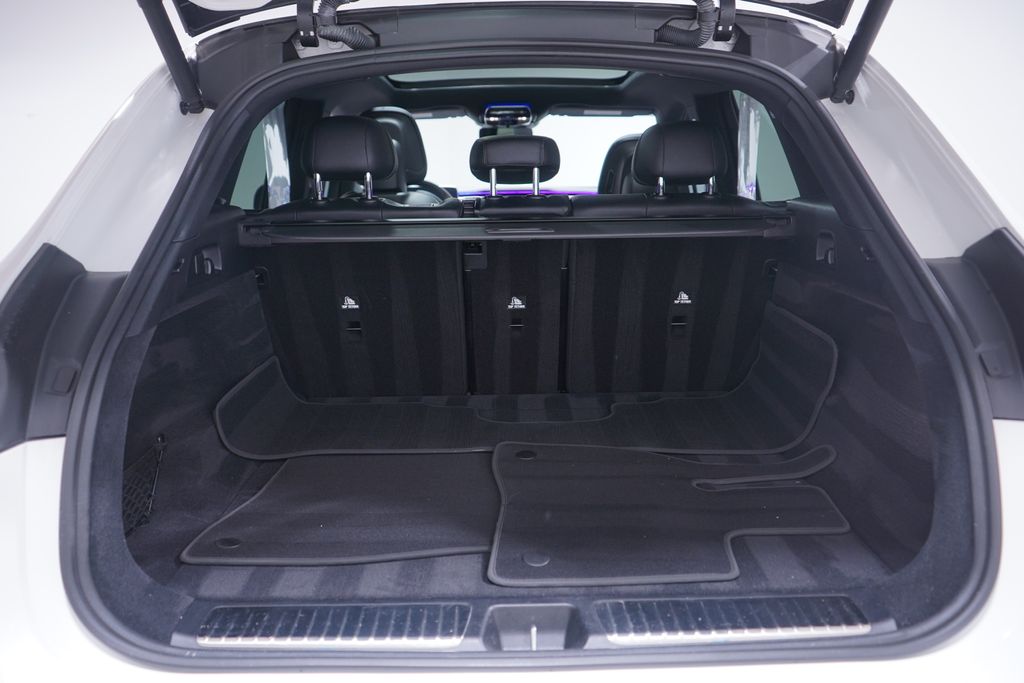 Thumbnail: 2023 Mercedes-Benz EQE - 21