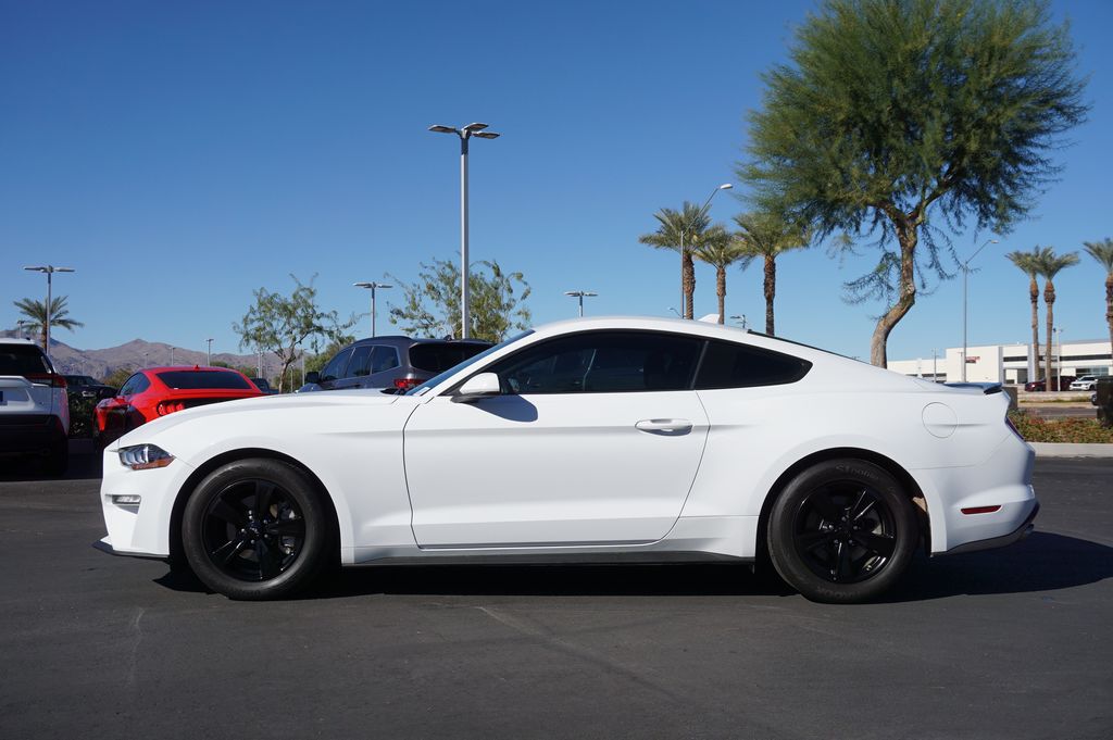 2022 Ford Mustang EcoBoost 2