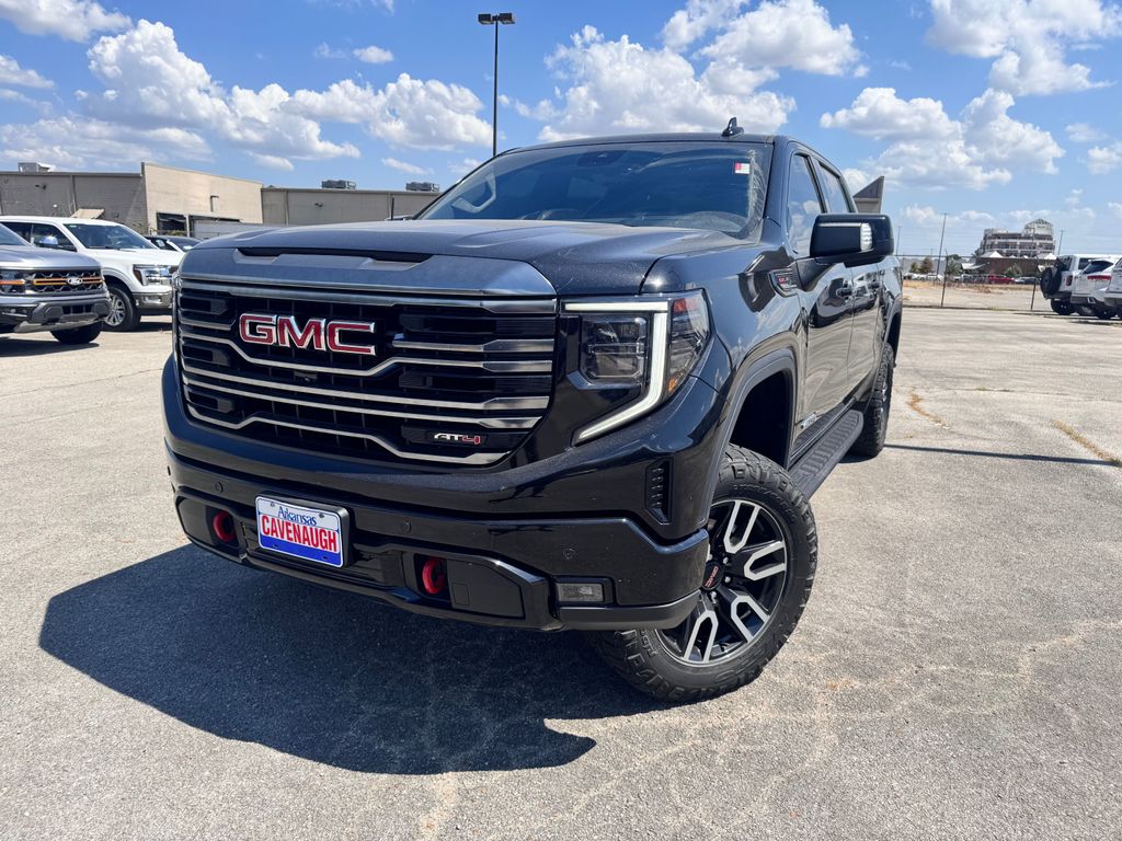 2022 GMC Sierra 1500 AT4 Crew Cab 4WD
