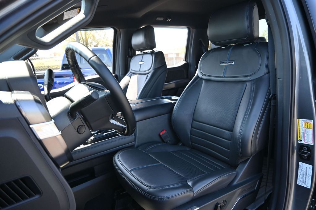 2025 Ford F-450 Super Duty Platinum