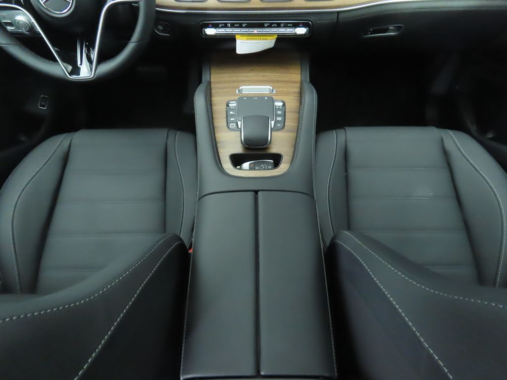 Thumbnail: 2026 Mercedes-Benz GLE - 18