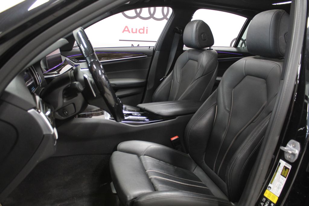 Thumbnail: 2019 BMW 5 Series - 11