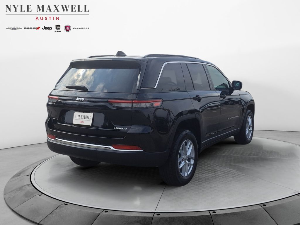 New Car 2025 Jeep Grand Cherokee  Laredo For Sale Under $40,000 In Austin, Texas