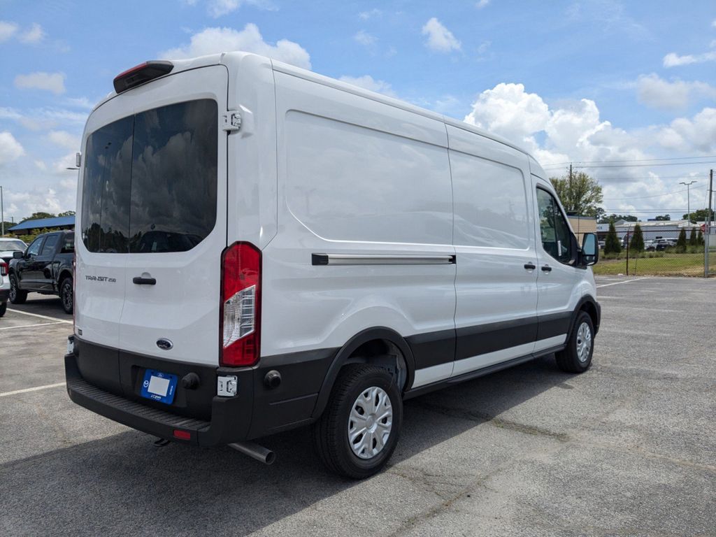 2025 Ford Transit 250