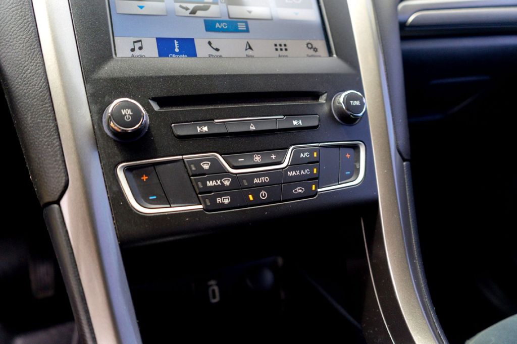 Used Car 2018 Ford Fusion Hybrid  Se For Sale Under $15,000 In Taylor, Texas