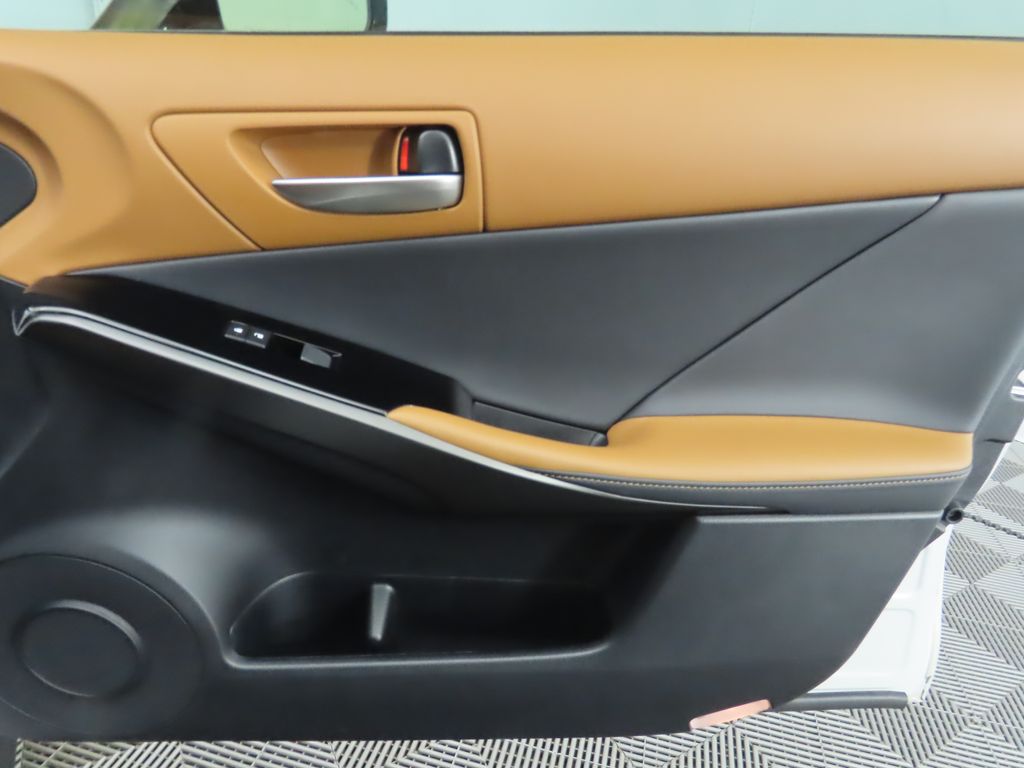 Thumbnail: 2023 Lexus IS - 25