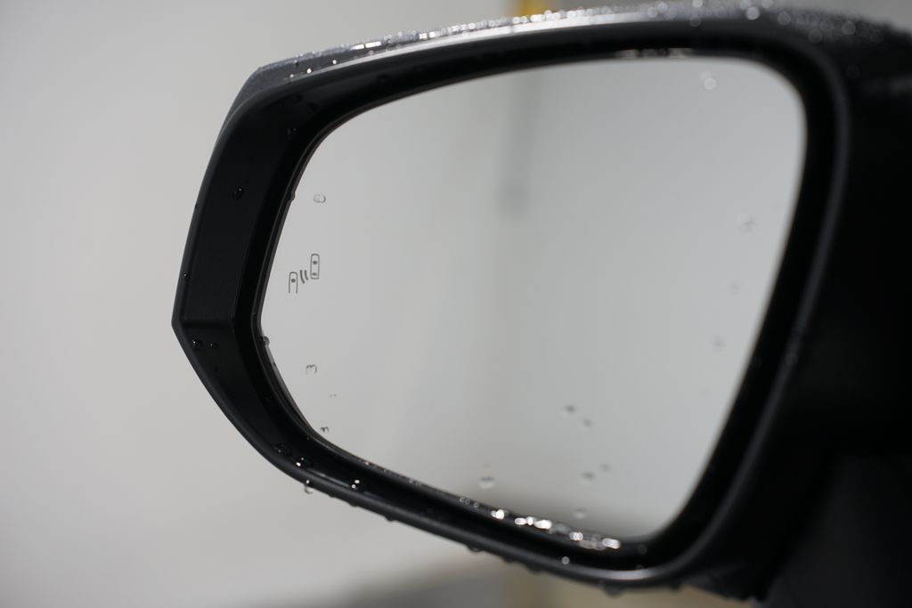 Thumbnail: 2025 Toyota RAV4 - 26