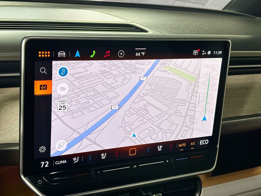 2025 Volkswagen ID. Buzz Pro S Plus