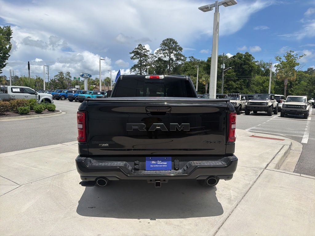 2025 Ram 1500 Big Horn Crew Cab 4x4 5'7" Box