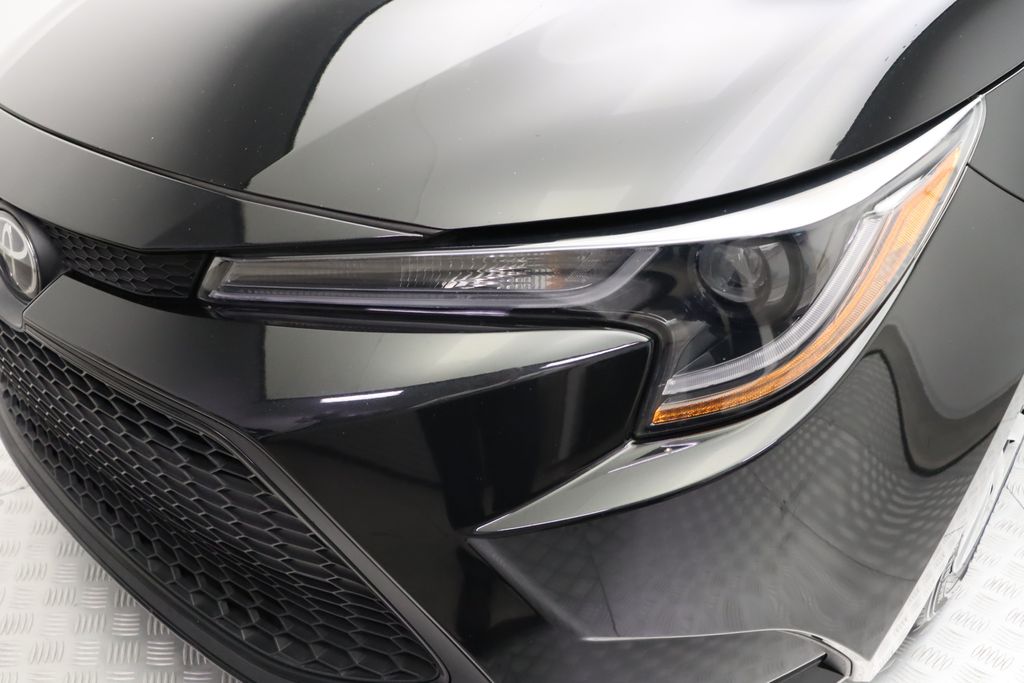Thumbnail: 2021 Toyota Corolla - 3