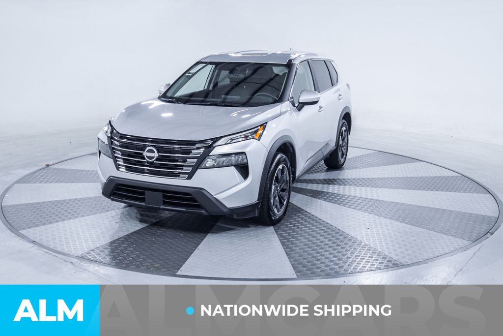 Used 2025 Silver Nissan SV image 2