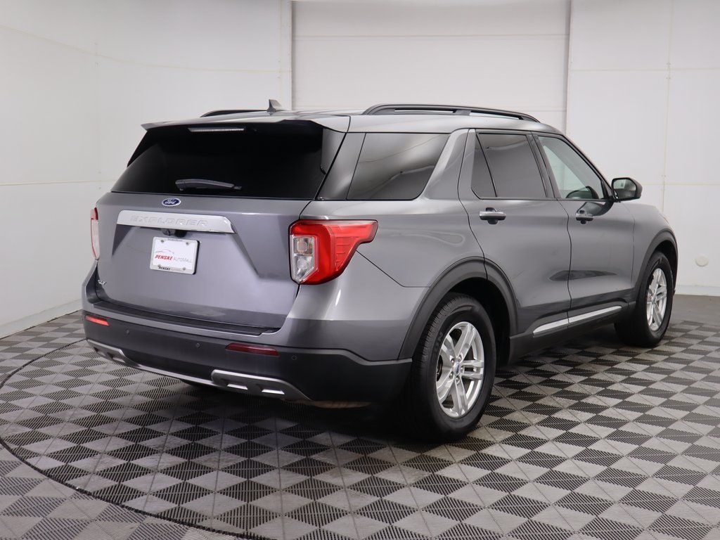 Thumbnail: 2022 Ford Explorer - 5