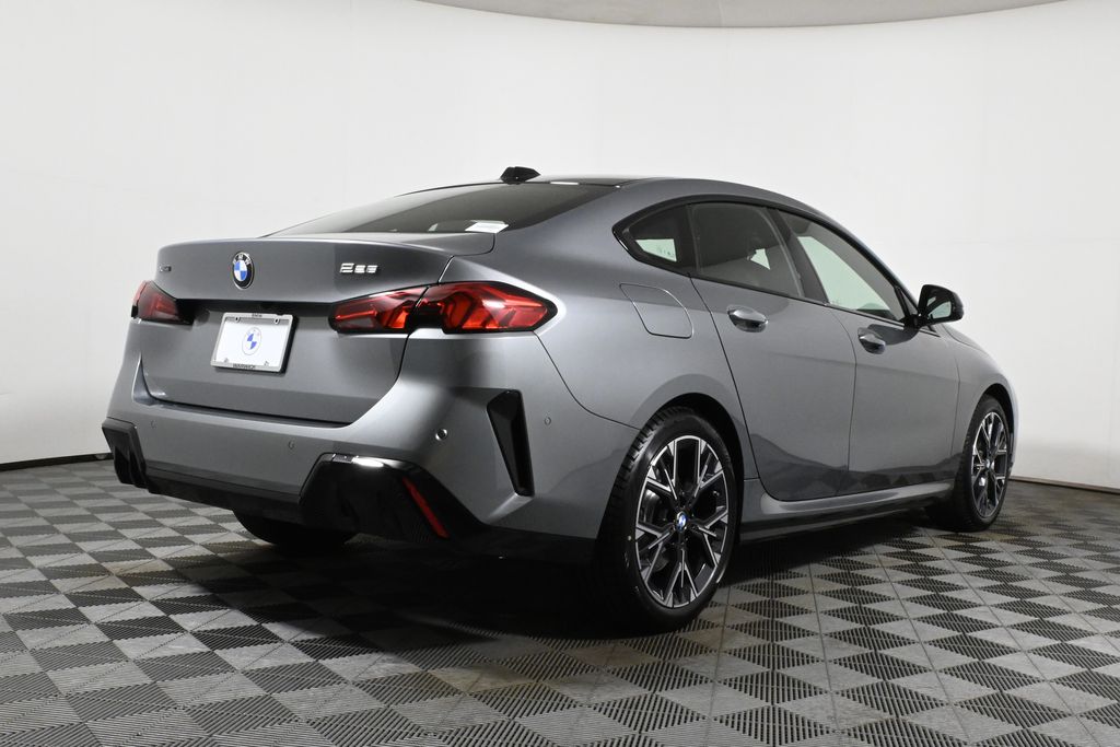 Thumbnail: 2026 BMW 2 Series - 7