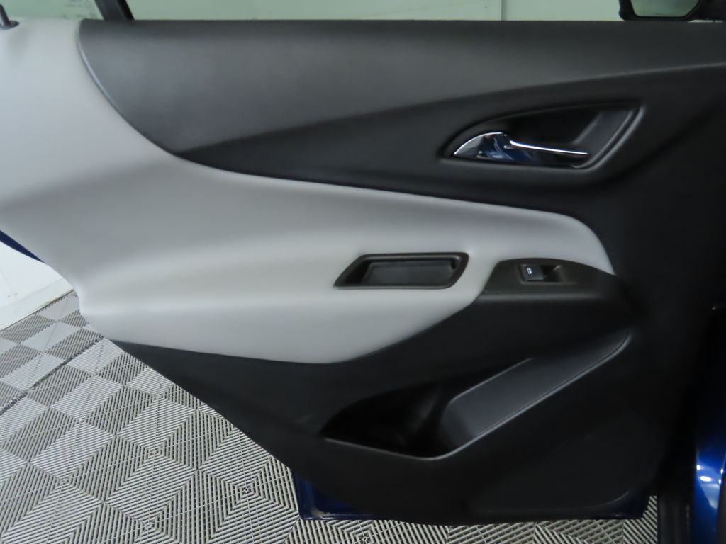 Thumbnail: 2023 Chevrolet Equinox - 26