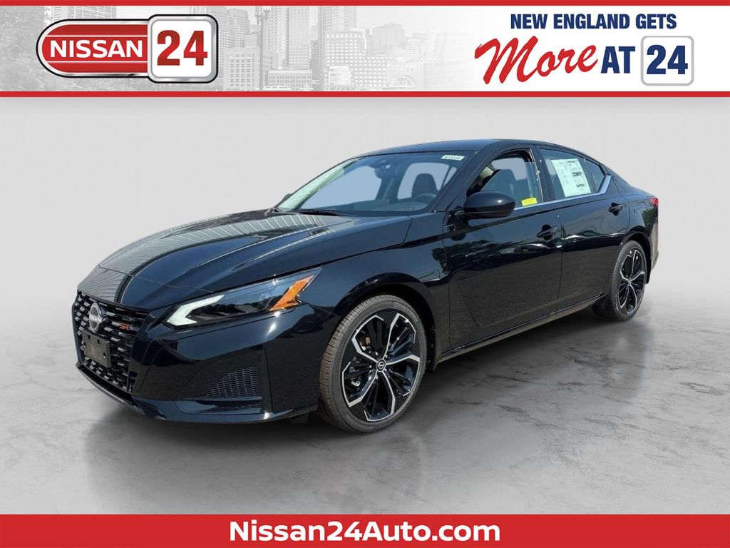 Super Black 2026 Nissan Altima Sedan Front-Wheel Drive Continuously Variable Transmission