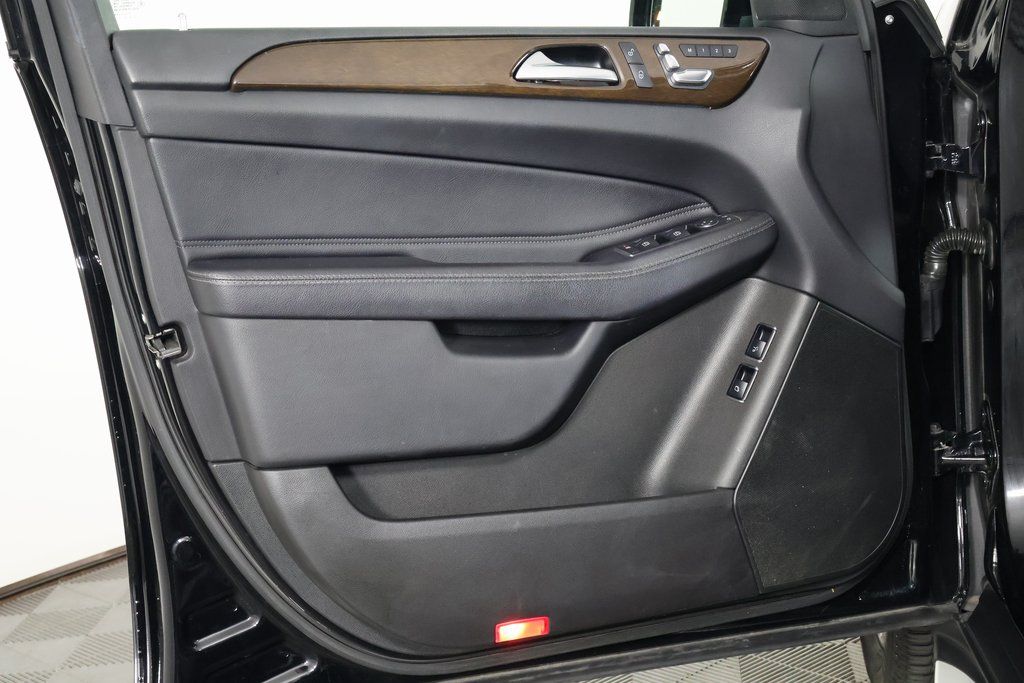 Thumbnail: 2018 Mercedes-Benz GLS - 13