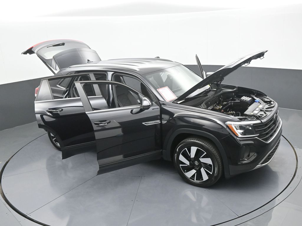 Used 2024 Deep Black Volkswagen 2.0T SE w/Technology image 69