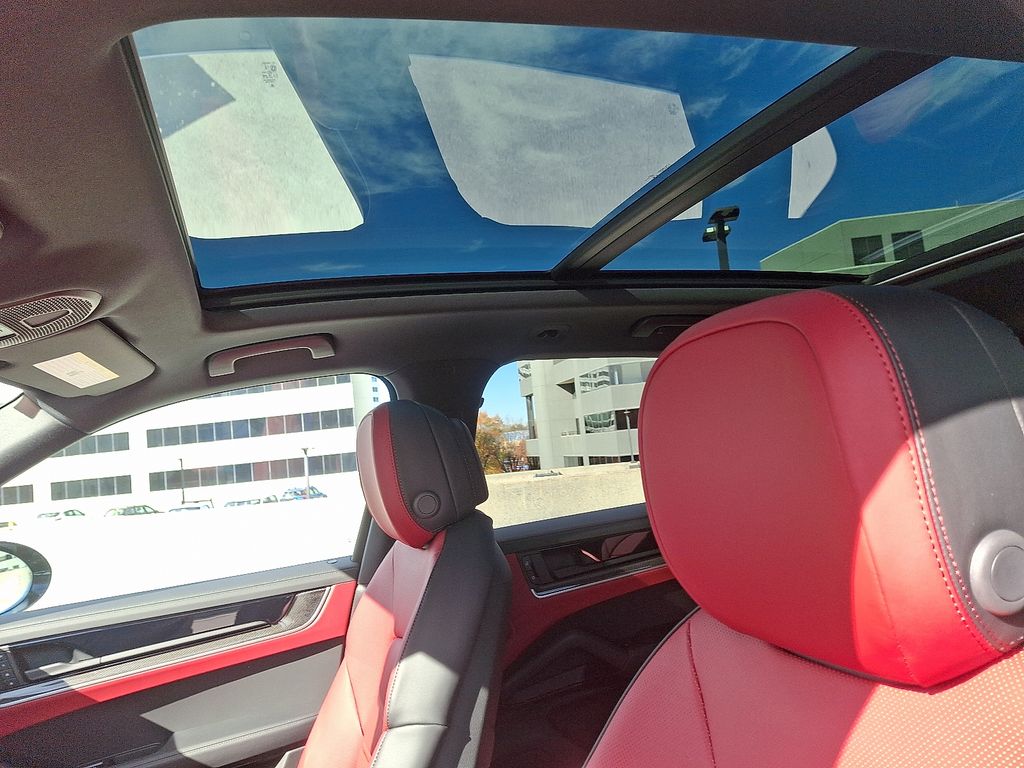 Thumbnail: 2026 Porsche Cayenne - 17