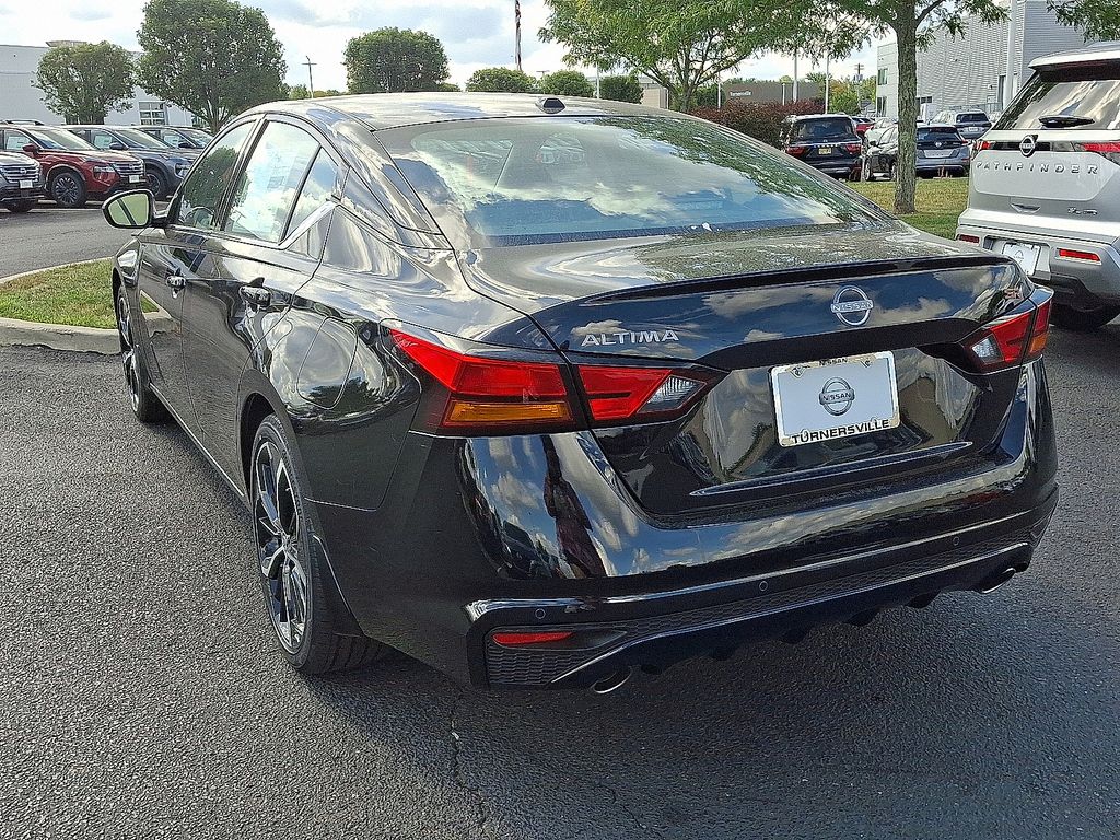 Thumbnail: 2025 Nissan Altima - 3