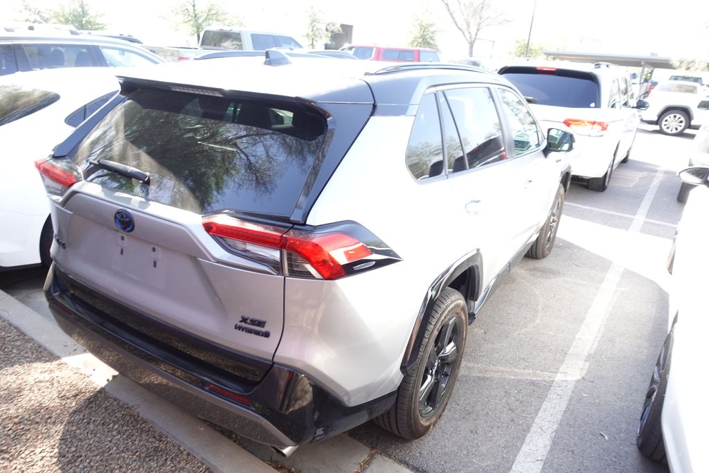 2021 Toyota RAV4 Hybrid XSE AWD's photo