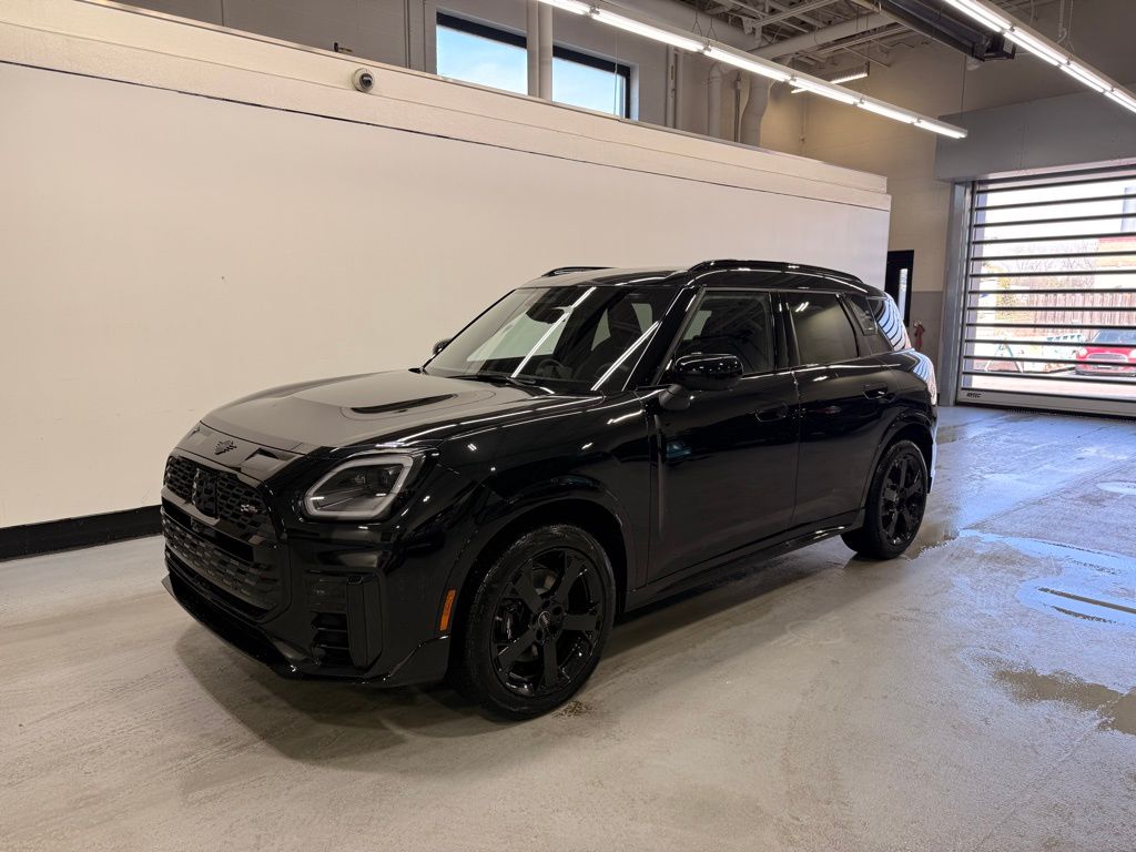 Thumbnail: 2027 MINI Cooper Countryman - 1