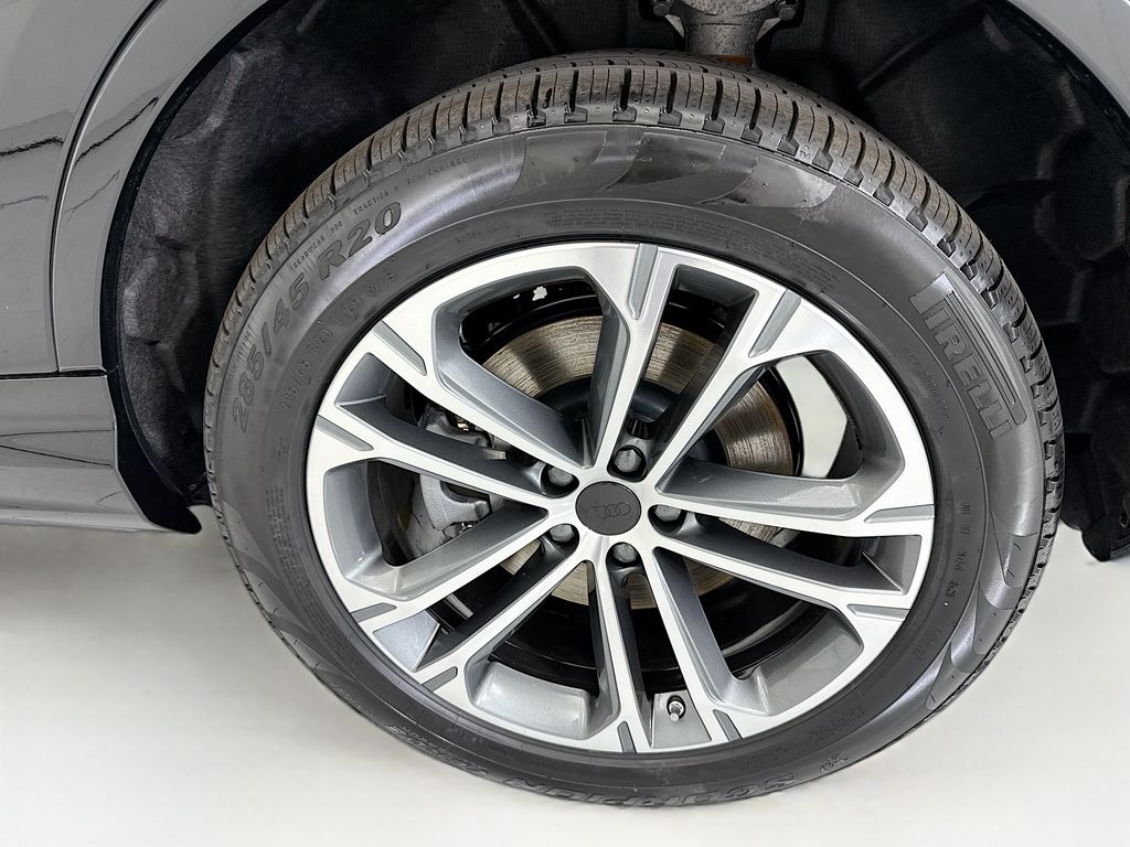 Thumbnail: 2026 Audi Q7 - 32