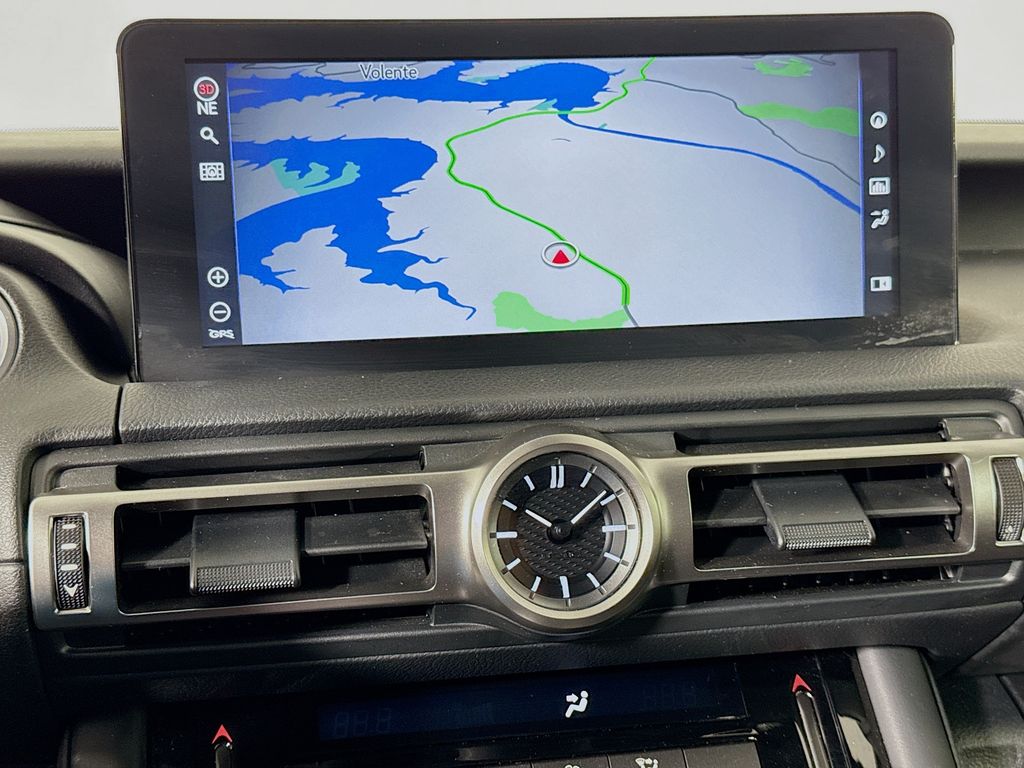 2022 Lexus IS 350 13