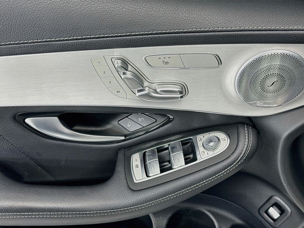 Thumbnail: 2020 Mercedes-Benz GLC - 21