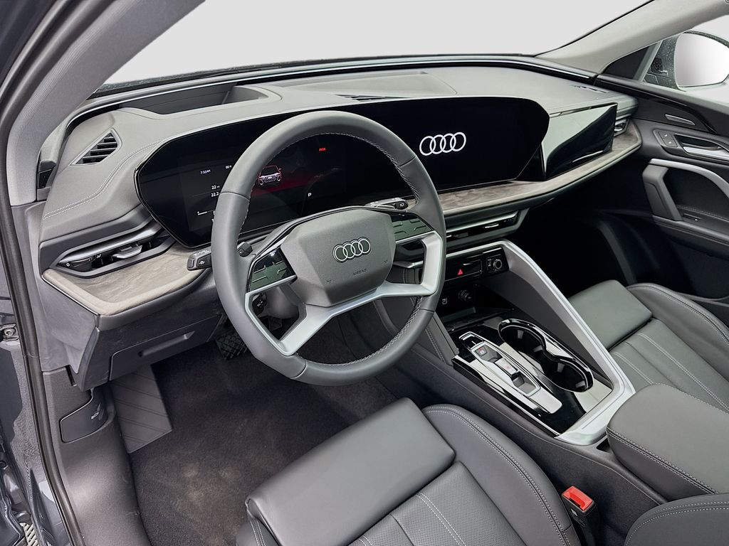 Thumbnail: 2025 Audi Q5 - 9