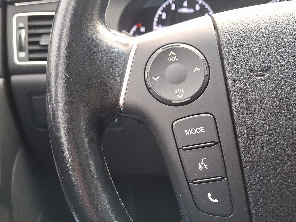 Thumbnail: 2012 Hyundai Genesis - 22