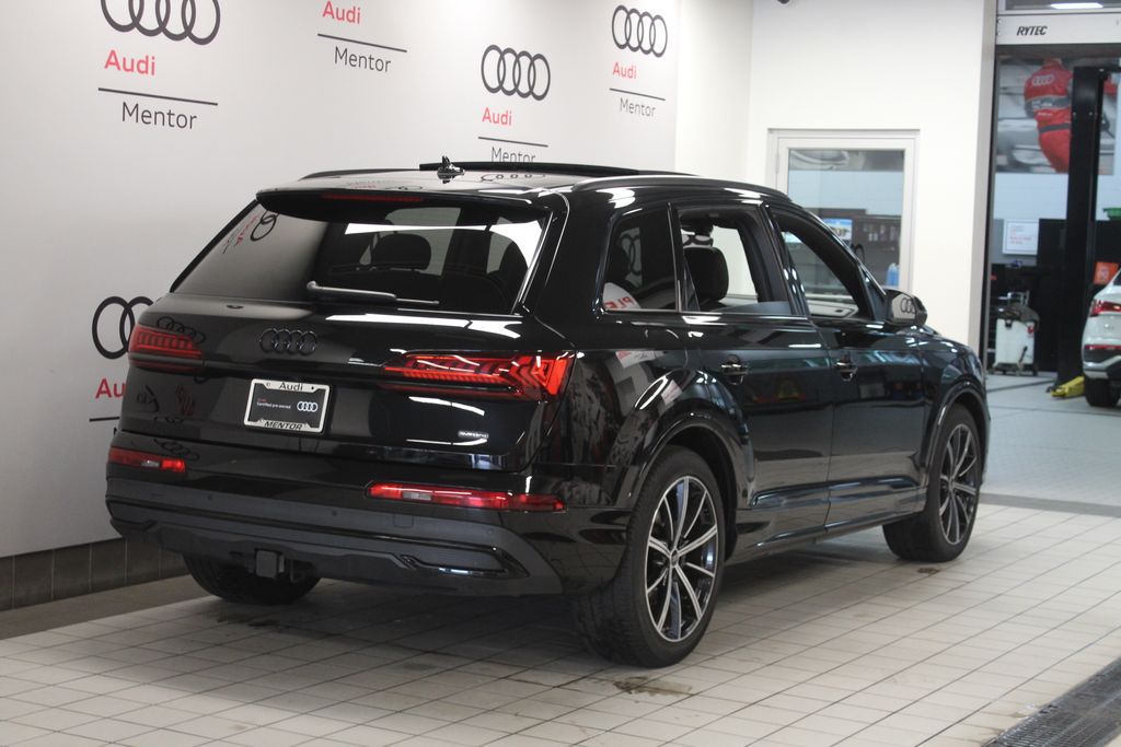 Thumbnail: 2023 Audi Q7 - 6