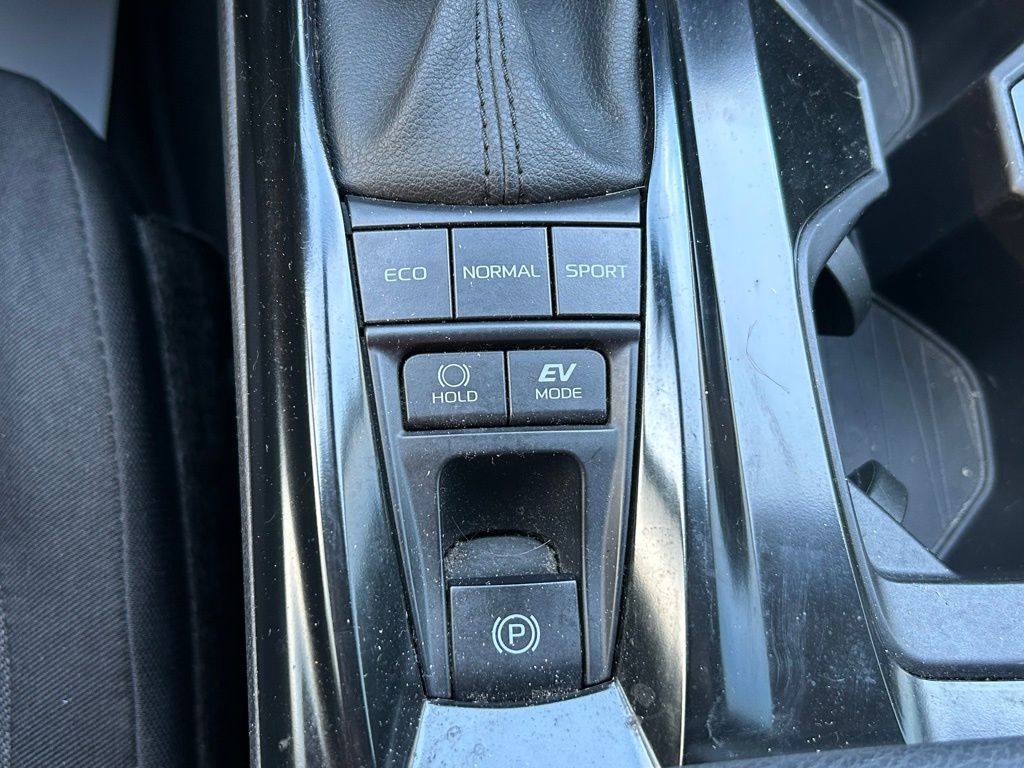 Thumbnail: 2025 Toyota Camry - 26