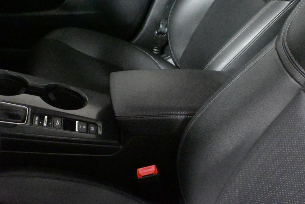 Thumbnail: 2024 Honda Civic - 25