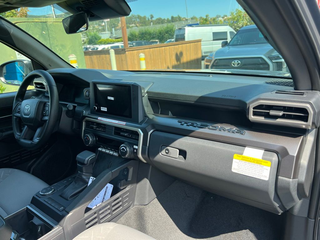 2025 Toyota Tacoma SR5 Double Cab photo 7